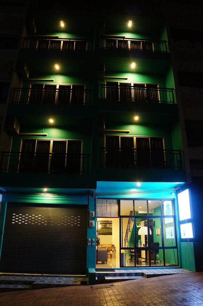 Hotel Two Color Patong Exterior foto
