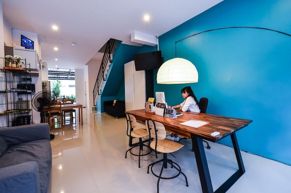 Hotel Two Color Patong Exterior foto